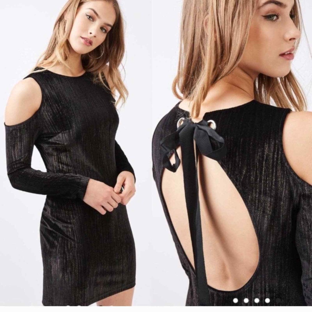 NWT Topshop Velvet Cold Shoulder‎ Dress 6 - Picture 2 of 8